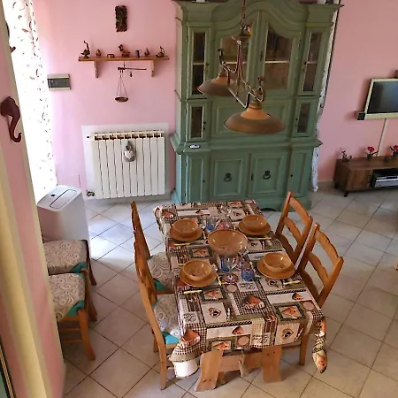 בית נופש Il Nido Magico Incanto E Magia Nel Borgo Antico Calice al Cornoviglio