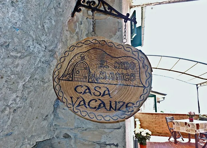 Il Nido Magico Incanto E Magia Nel Borgo Antico * Calice al Cornoviglio
