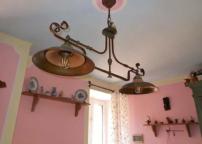 Il Nido Magico Incanto E Magia Nel Borgo Antico Feriehus *